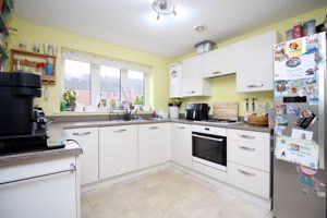 Kitchen/Diner- click for photo gallery